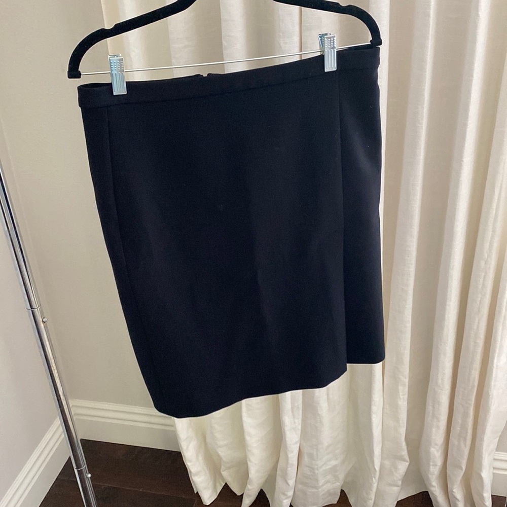 Halston Heritage Black Skirt Size 8